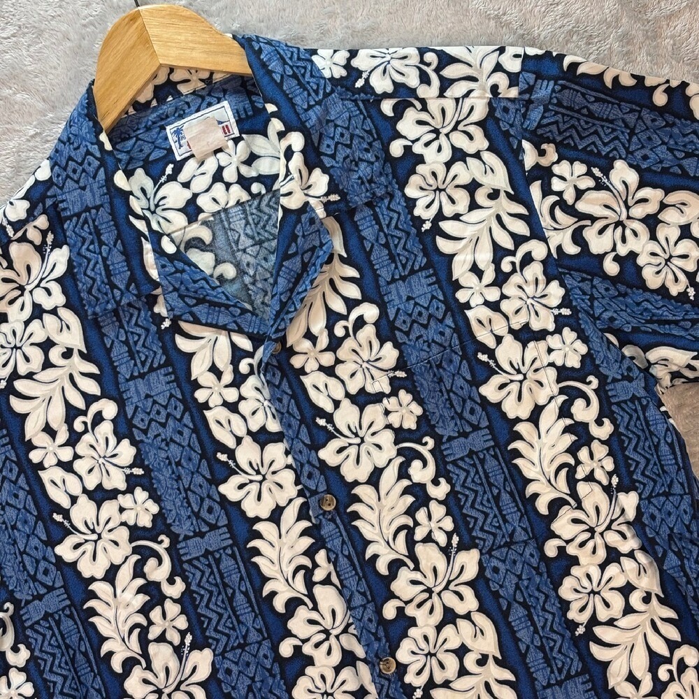 Vtg Hawaii Men Shirt L Blue White Hibiscus Floral Tribal Cotton Made USA Aloha
